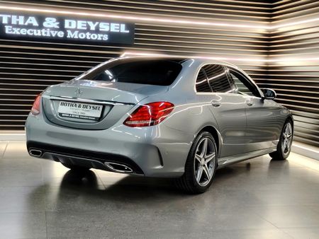 2015-Mercedes-Benz-C-Class-C-250-AMG-Line-Auto_5