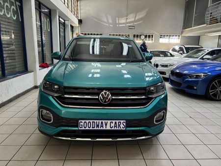 2020-Volkswagen-T-Cross-15-TSI-R-Line-Auto_0