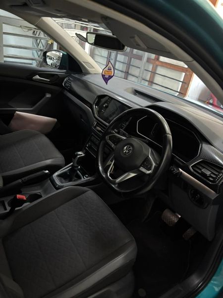 2020-Volkswagen-T-Cross-15-TSI-R-Line-Auto_13
