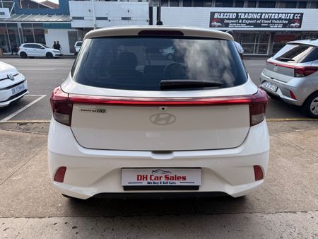 2025-Hyundai-Grand-i10-10-Fluid_1