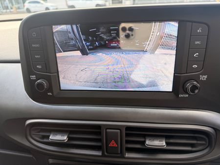 2025-Hyundai-Grand-i10-10-Fluid_6