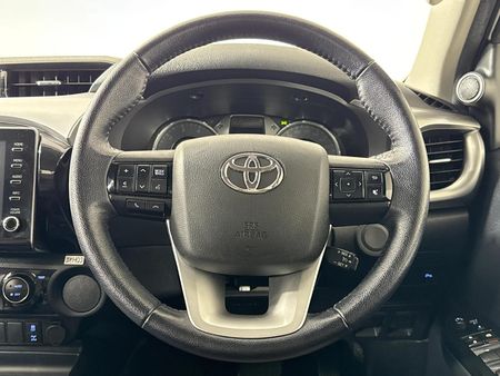 2022-Toyota-Hilux-28-GD-6-Raised-Body-Raider-Auto-Double-Cab_11