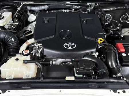 2022-Toyota-Hilux-28-GD-6-Raised-Body-Raider-Auto-Double-Cab_13