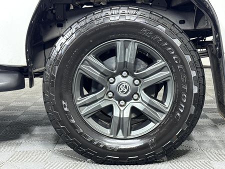 2022-Toyota-Hilux-28-GD-6-Raised-Body-Raider-Auto-Double-Cab_6