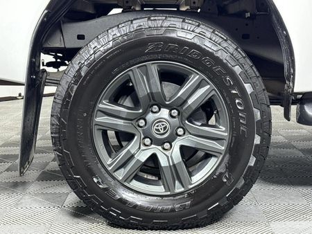 2022-Toyota-Hilux-28-GD-6-Raised-Body-Raider-Auto-Double-Cab_7