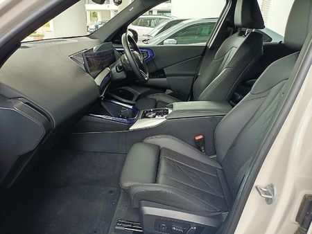2025-BMW-X3-20d-xDrive-M-Sport_11