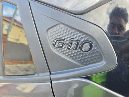 2023-Hyundai-Grand-i10-12-Fluid_35