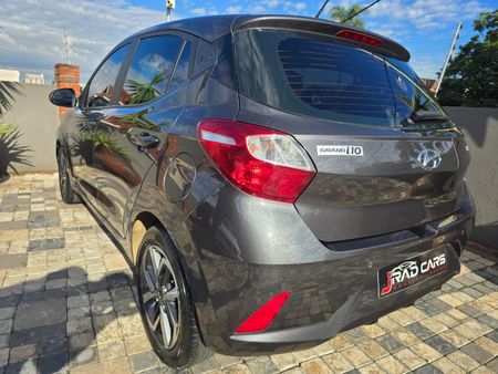 2023-Hyundai-Grand-i10-12-Fluid_41