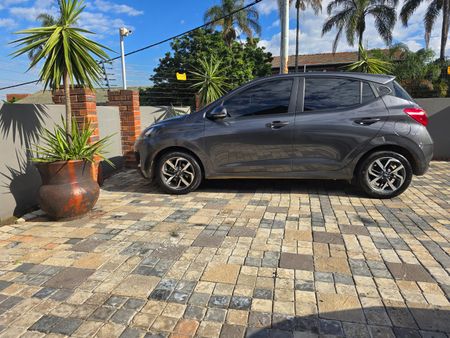 2023-Hyundai-Grand-i10-12-Fluid_42