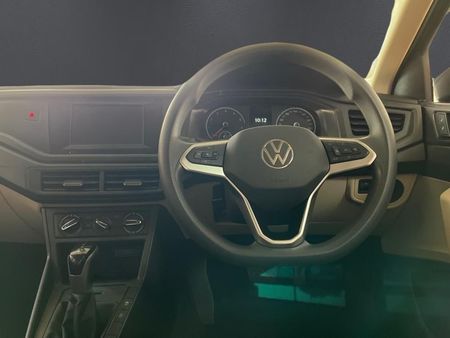 2024-Volkswagen-Polo-16-Classic-Auto_10