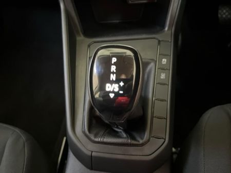 2024-Volkswagen-Polo-16-Classic-Auto_18