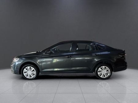 2024-Volkswagen-Polo-16-Classic-Auto_3