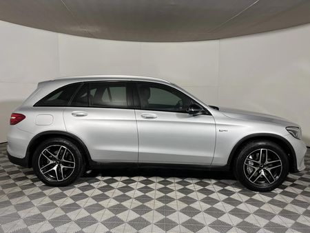 2017-Mercedes-AMG-GLC-43-AMG-4Matic_16