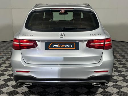 2017-Mercedes-AMG-GLC-43-AMG-4Matic_17