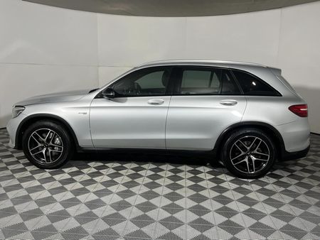 2017-Mercedes-AMG-GLC-43-AMG-4Matic_18
