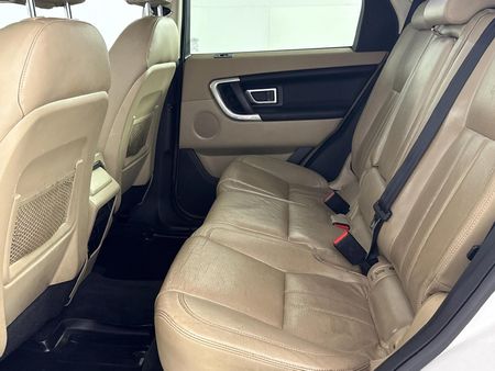 2015-Land-Rover-Discovery-Sport-20-Si4-HSE_3