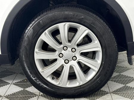 2015-Land-Rover-Discovery-Sport-20-Si4-HSE_5