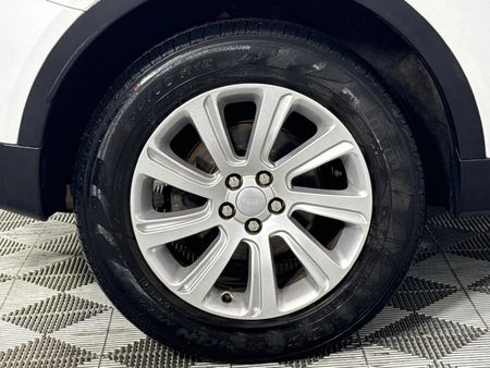 2015-Land-Rover-Discovery-Sport-20-Si4-HSE_7