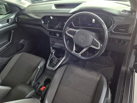 2022-Volkswagen-T-Cross-15-TSI-R-Line-Auto_16
