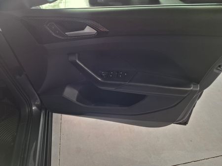 2022-Volkswagen-T-Cross-15-TSI-R-Line-Auto_17