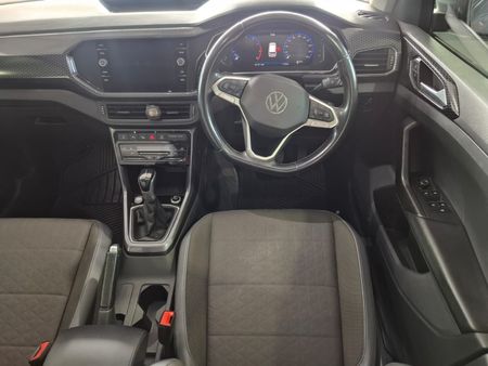 2022-Volkswagen-T-Cross-15-TSI-R-Line-Auto_21