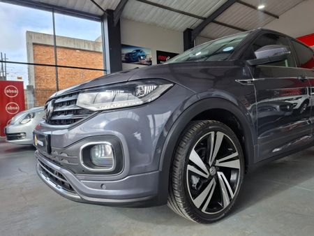 2022-Volkswagen-T-Cross-15-TSI-R-Line-Auto_28