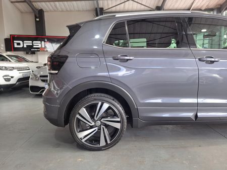 2022-Volkswagen-T-Cross-15-TSI-R-Line-Auto_32