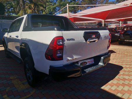 2022-Toyota-Hilux-28-GD-6-Raised-Body-Raider-Auto-Double-Cab-Diese_3
