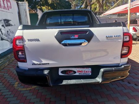 2022-Toyota-Hilux-28-GD-6-Raised-Body-Raider-Auto-Double-Cab-Diese_4