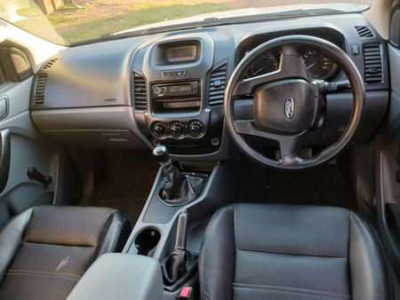 2021-Ford-Ranger-22-TDCi-XLS-Double-Cab_4