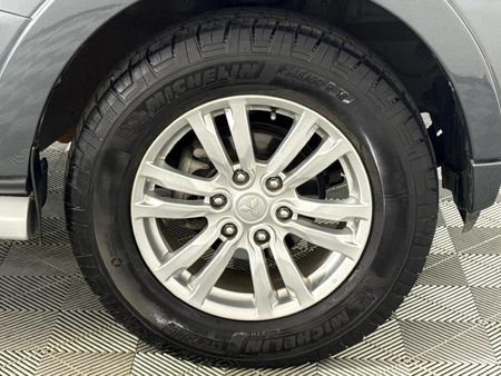 2019-Mitsubishi-Pajero-32-Di-Dc-GLS-SWB-Auto_2