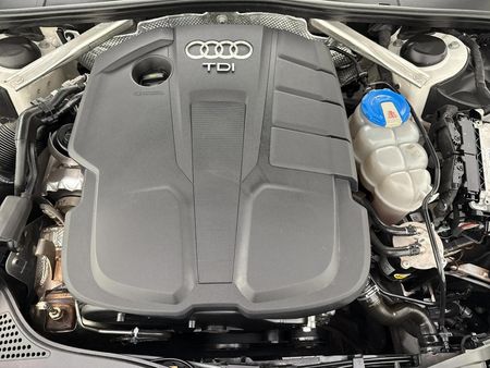 2017-Audi-A4-20-TDI-Auto-40-TDI_11