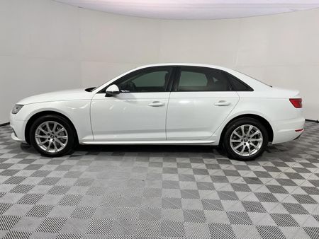 2017-Audi-A4-20-TDI-Auto-40-TDI_17