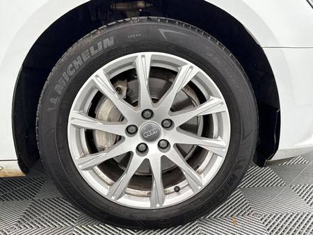 2017-Audi-A4-20-TDI-Auto-40-TDI_3