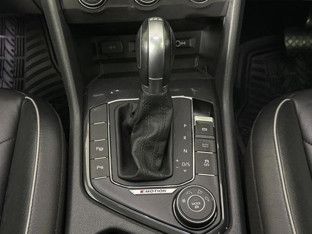 2019-Volkswagen-Tiguan-Allspace-20-TDI-Comfortline-4Motion-Auto_9