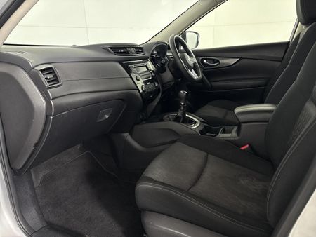 2018-Nissan-X-Trail-16-dCi-Visia-7-seat_8