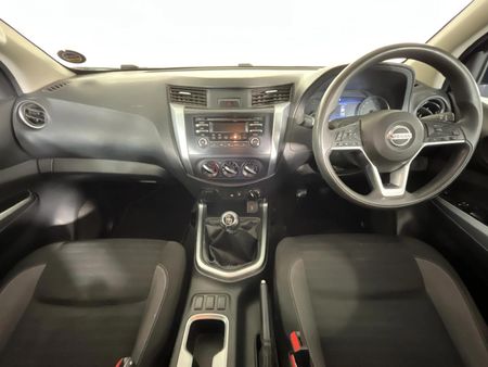 2022-Nissan-Navara-25-DDTi-SE-Plus-4X4-Double-Cab_1