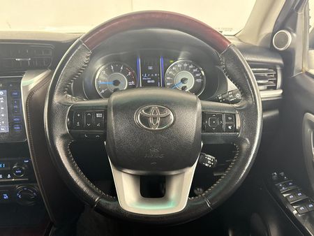 2016-Toyota-Fortuner-28-GD-6-4x4_12