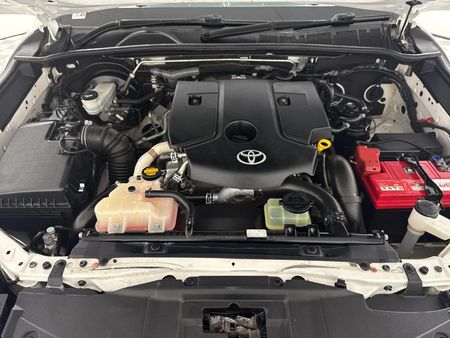 2016-Toyota-Fortuner-28-GD-6-4x4_13