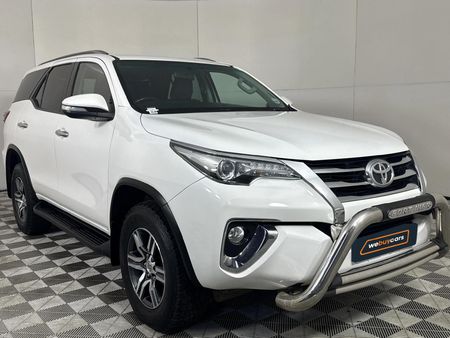 2016-Toyota-Fortuner-28-GD-6-4x4_16