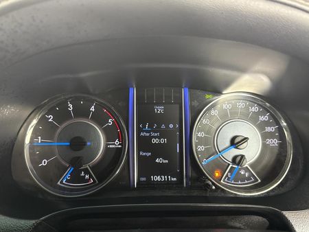 2016-Toyota-Fortuner-28-GD-6-4x4_2