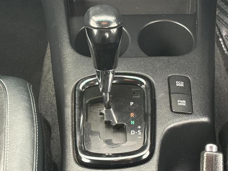 2018-Toyota-Hilux-28-GD-6-Raised-Body-Raider-Auto-Extended-Cab_9