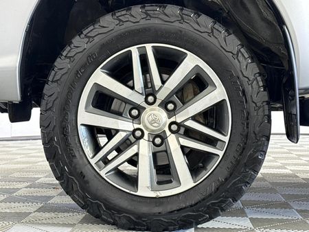 2018-Toyota-Hilux-28-GD-6-Raised-Body-Raider-Auto-Extended-Cab_3