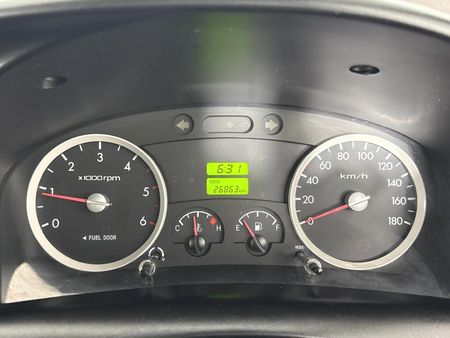 2021-Hyundai-H100-Bakkie-26D_1