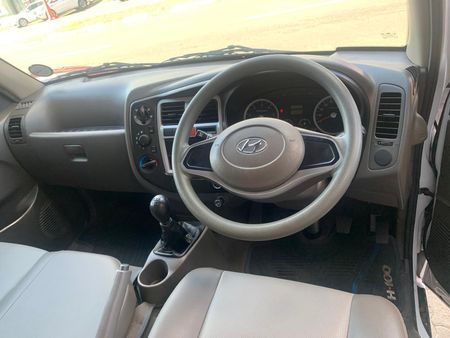 2024-Hyundai-H100-Bakkie-26D_6