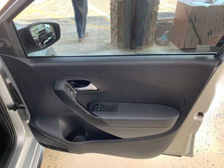 2024-Volkswagen-Polo-Vivo-14-Comfortline-5-dr_12