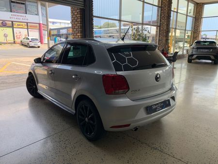 2024-Volkswagen-Polo-Vivo-14-Comfortline-5-dr_6