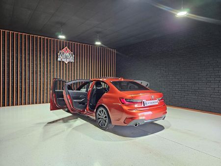 2021-BMW-3-Series-318i-M-Sport_23