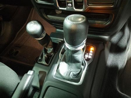 2024-Jeep-Wrangler_22