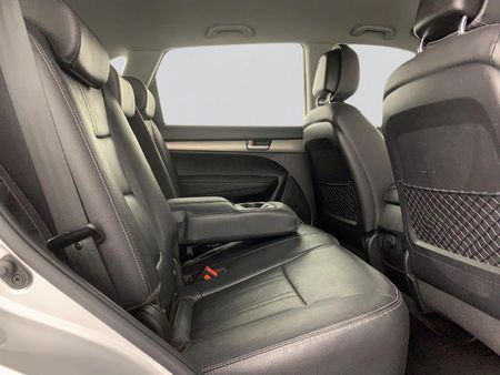2011-Kia-Sorento-35-Auto-7-seat_12
